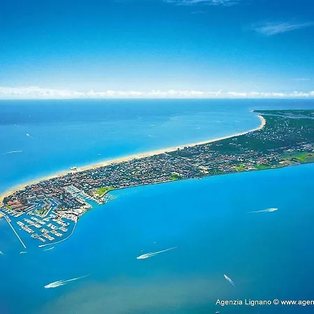 아파트 Lignano Riviera With Nice Furniture 리그나노 사비아도로